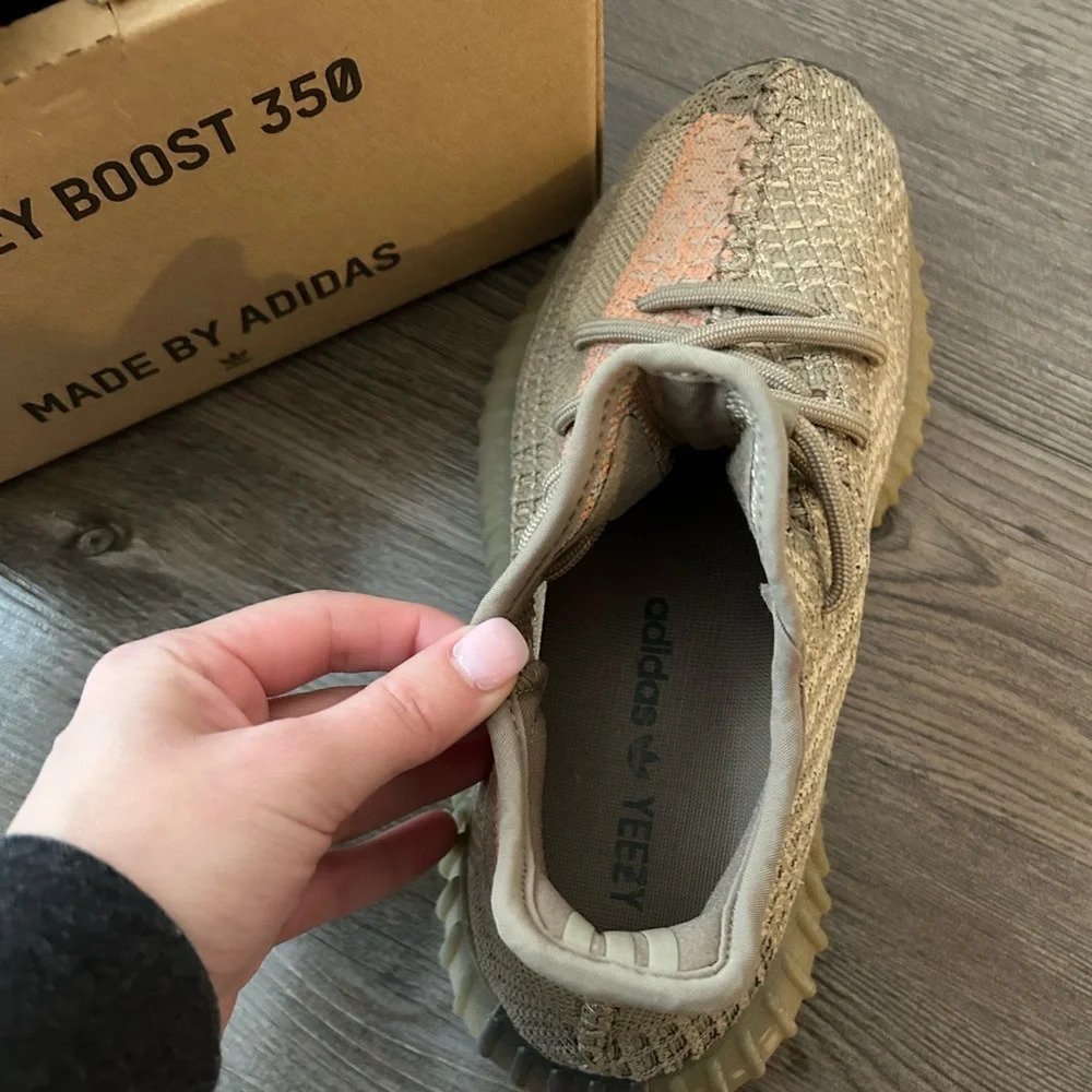 Adidas Yeezy Boost 350 V2 Sand Taupe size 5 - Picture 9 of 10